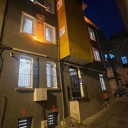 Ayd Apart Beyoglu Taksim דירה *